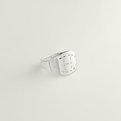 Echappee Hermes ring, medium model | Hermès USA